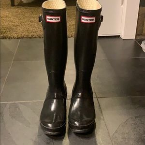 Hunter tall boots - black size 7